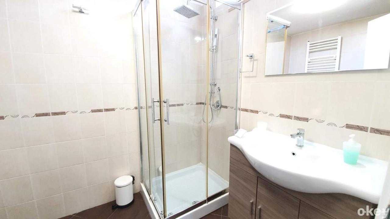 Domus Garruba - Casa Vacanze Bari Bagian luar foto
